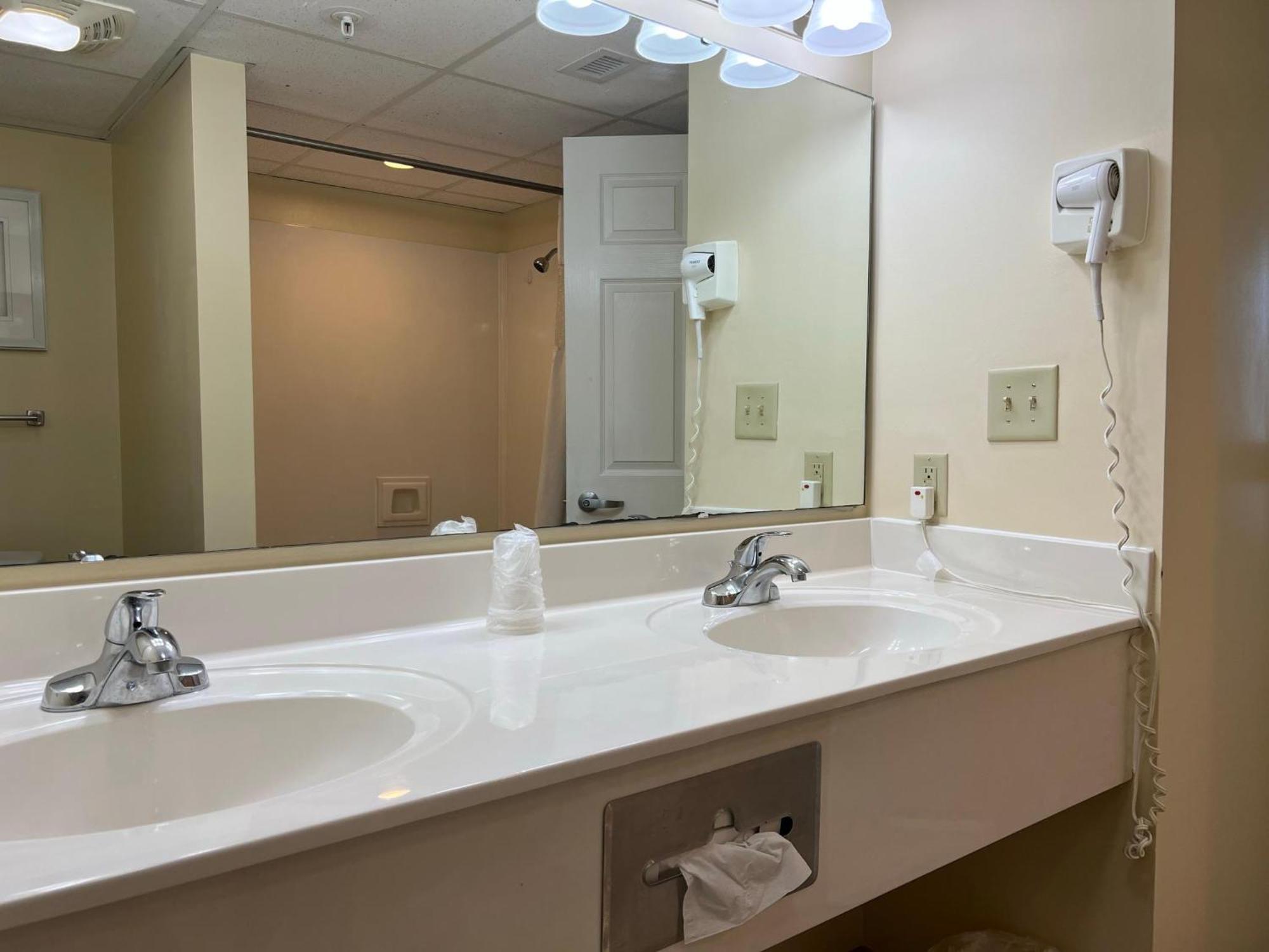 2501 S Ocean Blvd, 0811 - Ocean Front Sleeps 6 Villa Myrtle Beach Dış mekan fotoğraf